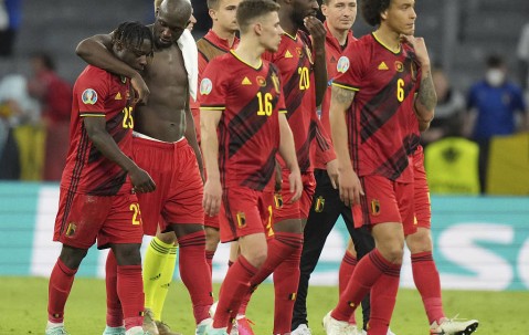 蒂姆焦点对战，德布劳内与90激战RNG分钟，比赛规则变更胜负难料！再创辉煌时刻-九游体育下载