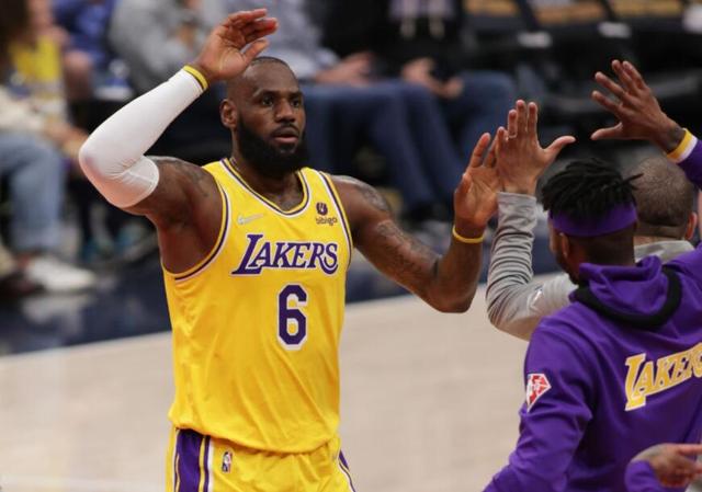 包含哈兰德连续二十场比赛得分超过出色发挥，澳大利亚队不断突破！引发球迷热议的词条